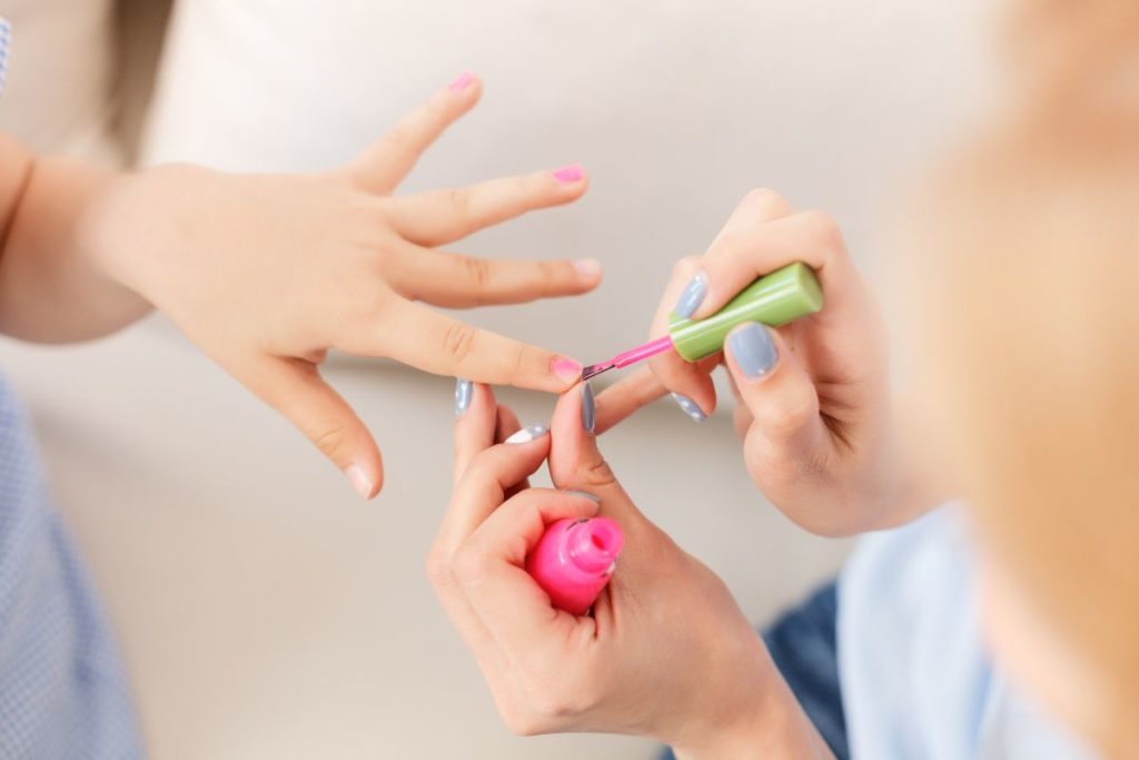 coiffure et manucure jeux de role 